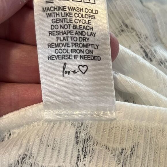 NIC+ZOE Petal Lace Top Paper White Women’s Size PP (0P/2P) - Picture 10 of 10